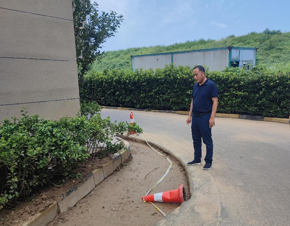 集團公司黨委委員、副總經(jīng)理祁紅軍到柳林安置區(qū)檢查督導(dǎo)消防整改和驗收工作